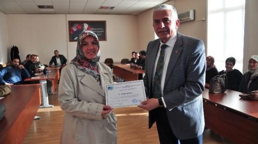 Tosya&rsquo;da Gen&ccedil; Girişimciler Belgelerini Aldılar