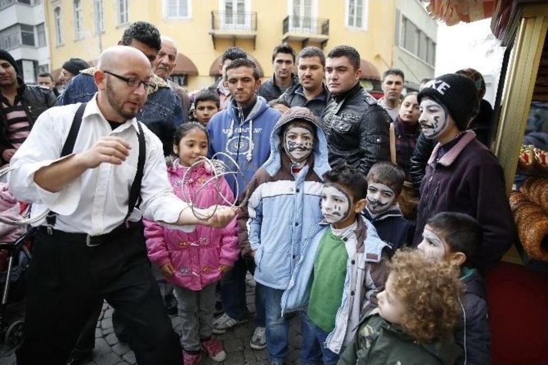 Kemeraltı G&uuml;nleri Y&uuml;zleri G&uuml;ld&uuml;rd&uuml;