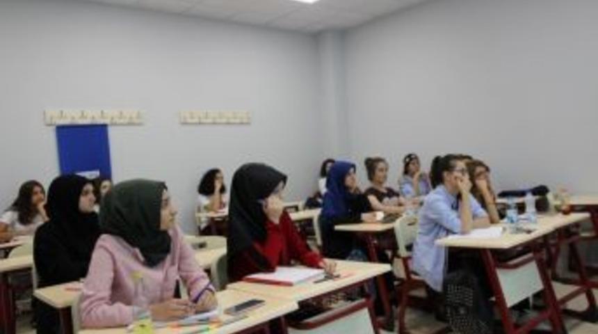 Akademi Lise&rsquo;ye Rekor Başvuru