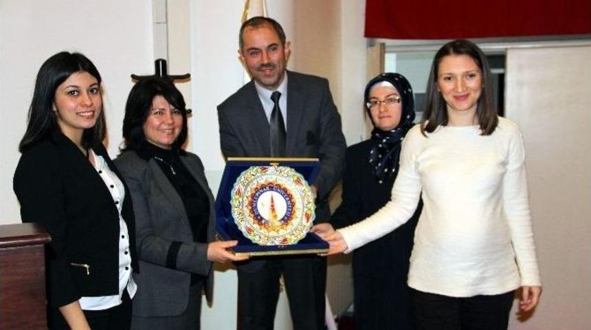 Dp&uuml;&rsquo;de &rsquo;&uuml;niversite Yaşamına Uyum&rsquo; Paneli