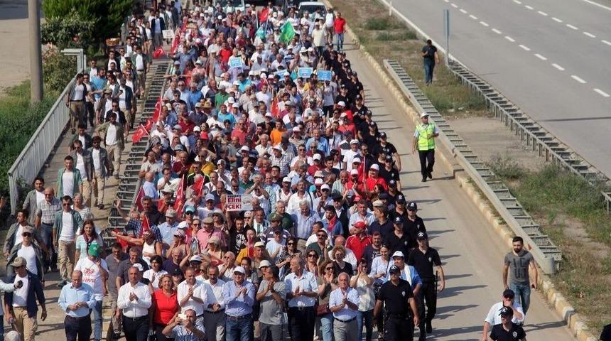 Chp&rsquo;nin D&uuml;zenlediği &ldquo;fındıkta Adalet&rdquo; Y&uuml;r&uuml;y&uuml;ş&uuml; 2. G&uuml;n&uuml;nde S&uuml;r&uuml;yor
