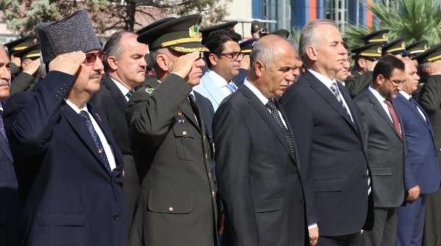 Denizli'de Gaziler G&uuml;n&uuml; T&ouml;renle Kutlandı