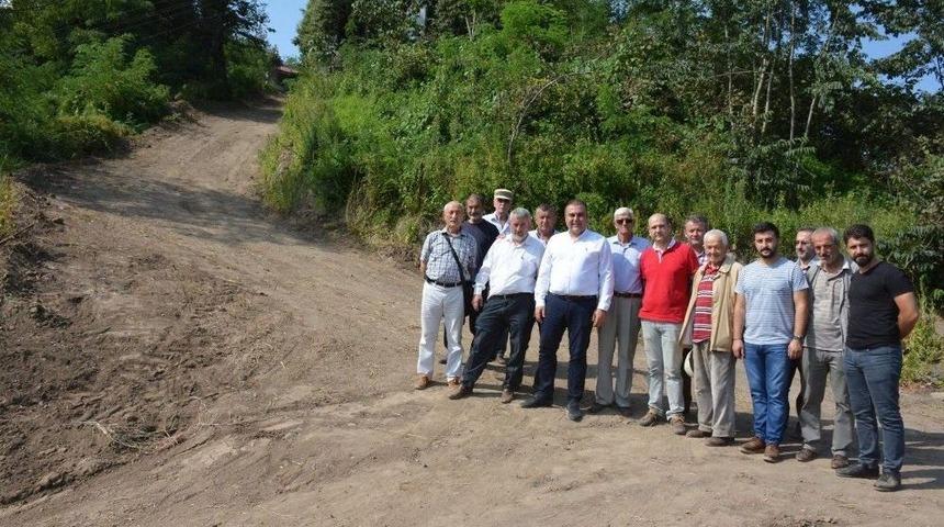 Mahalle Halkının Yol Sevinci