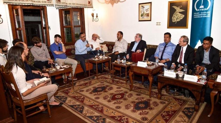 Arakanlı M&uuml;sl&uuml;manların Temsilcileri Hamam&ouml;n&uuml;&rsquo;nde Buluştu