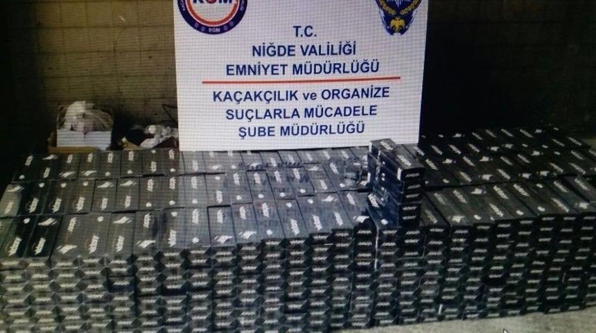 Ka&ccedil;ak Sigara Y&uuml;kl&uuml; Kamyonet Yakalandı