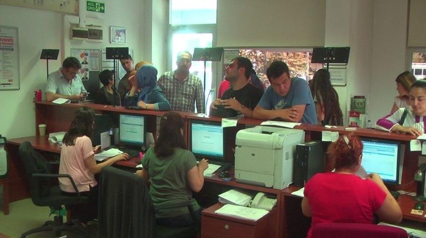 A&ouml;f &Ouml;n&uuml;nde Kayıt Yoğunluğu Yaşanıyor
