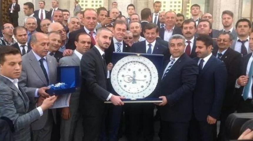 Hisarcıklılar Başbakan Davutoğlu İle Bir Araya Geldi