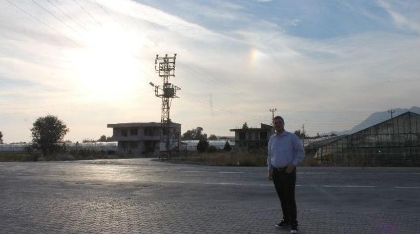 Kırılan G&uuml;neş Işığının Muhteşem G&ouml;r&uuml;nt&uuml;s&uuml;