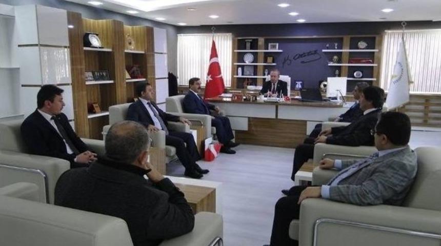 T&uuml;rk Sağlık-sen Genel Başkanı Belediye Başkanı Şahiner&rsquo;i Ziyaret Etti