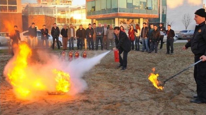 Belediye Personeline Yangınla M&uuml;cadele Eğitimi