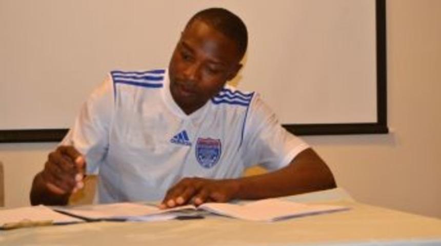 Nijeryalı Forvet Takımından Ayrıldı