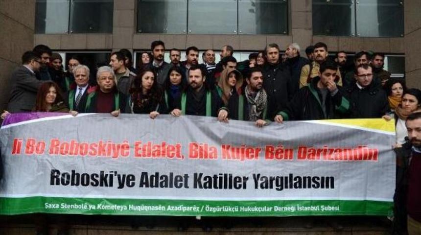 Avukatlardan Adliye &Ouml;n&uuml;nde Uludere A&ccedil;ıklaması