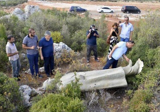 Çalılık Içindeki Atatürk Heykeliyle Ilgili Soru Önergesi 1