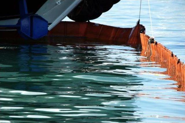 Bodrum Limanı'ndaki Feribotta Akaryakıt Sızıntısı