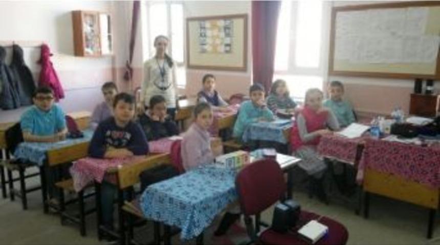İlkokul &Ouml;ğrencilerine 3 Kumbara Finansal Okuryazarlık Eğitimi