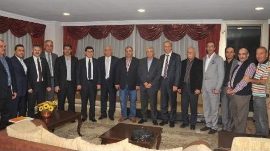 T&uuml;t&uuml;nc&uuml; Diyarbakırlılar Derneği&rsquo;ni Ziyaret Etti