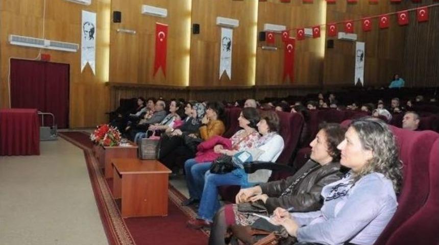 Ana-baba Okul Projesinde &rsquo;okul Hayatı Ve Dersler Karşısında Doğru Ebeveynlik&rsquo; Anlatıldı