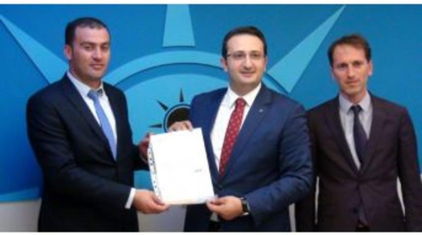 Ak Parti Bayburt&rsquo;ta Devir Teslim T&ouml;reni Yapıldı