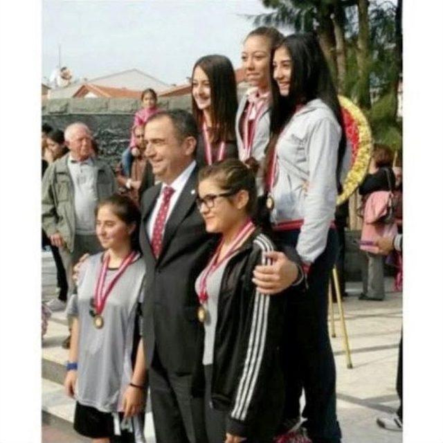 Ayvalıklı Atletler Olimpiyatlara Hazırlanıyor 1