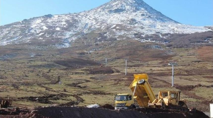 Yıldız Dağı&rsquo;nda Kayak Keyfi Başlıyor