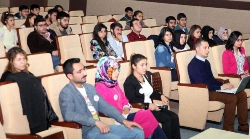 Km&uuml; &Ouml;ğrencileri Aıds Hakkında Bilgilendirildi