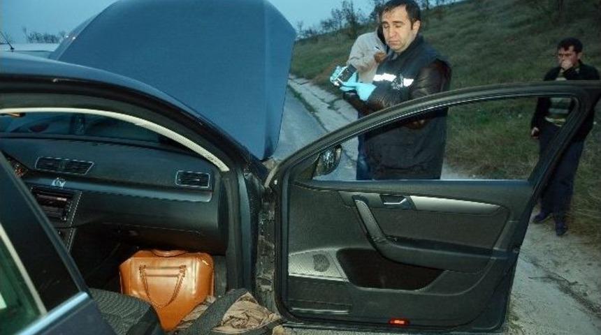 Ara&ccedil;ların Camlarını Kırarak Hırsızlık Yapan Şahıslar Yakalandı