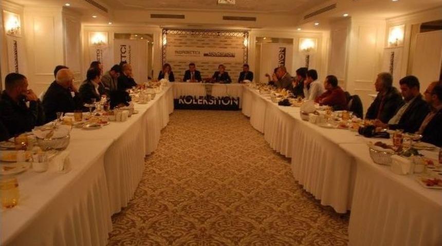 Aysel Şerbet&ccedil;i, Basın Mensuplarıyla Kahvaltıda Buluştu