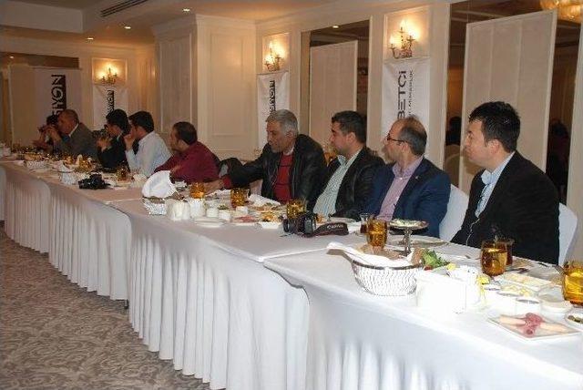 Aysel Şerbet&ccedil;i, Basın Mensuplarıyla Kahvaltıda Buluştu 3