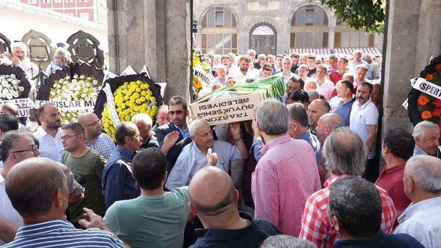 Trabzon&rsquo;da Spor, İş Ve Siyaset Camiası Bu Cenazede Buluştu 3