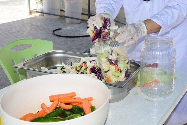 Bacıyan-ı Meram Ev Ekonomisine Katkı Sağlıyor 1