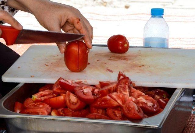 Bacıyan-ı Meram Ev Ekonomisine Katkı Sağlıyor 3