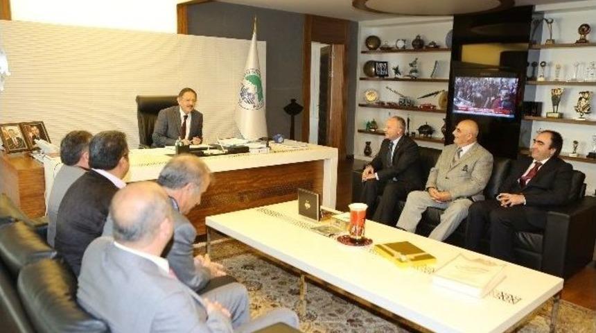 "etle Tırnak Gibi Olduk"