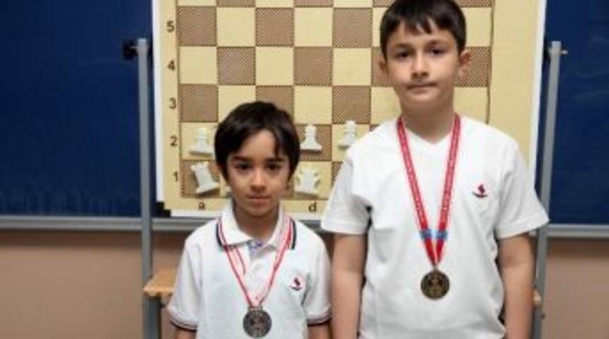 &Ouml;zel Sanko Okullarının Satran&ccedil; Başarısı