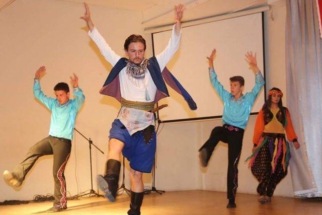 Burhaniye&rsquo;de &rsquo;yaren Gecesi&rsquo; D&uuml;zenlendi 2