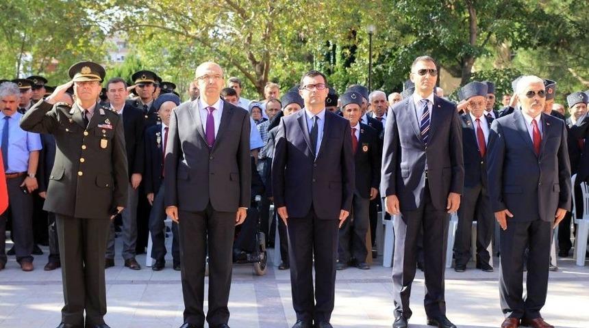 Gaziler G&uuml;n&uuml; İzmir&rsquo;in İl&ccedil;elerinde De T&ouml;renlerle Kutlandı