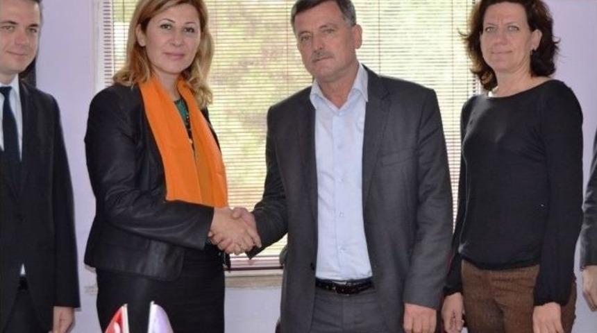 Denizbank&rsquo;tan G&ouml;me&ccedil; Esnaf Odası &Uuml;yelerine İşletme Kartı