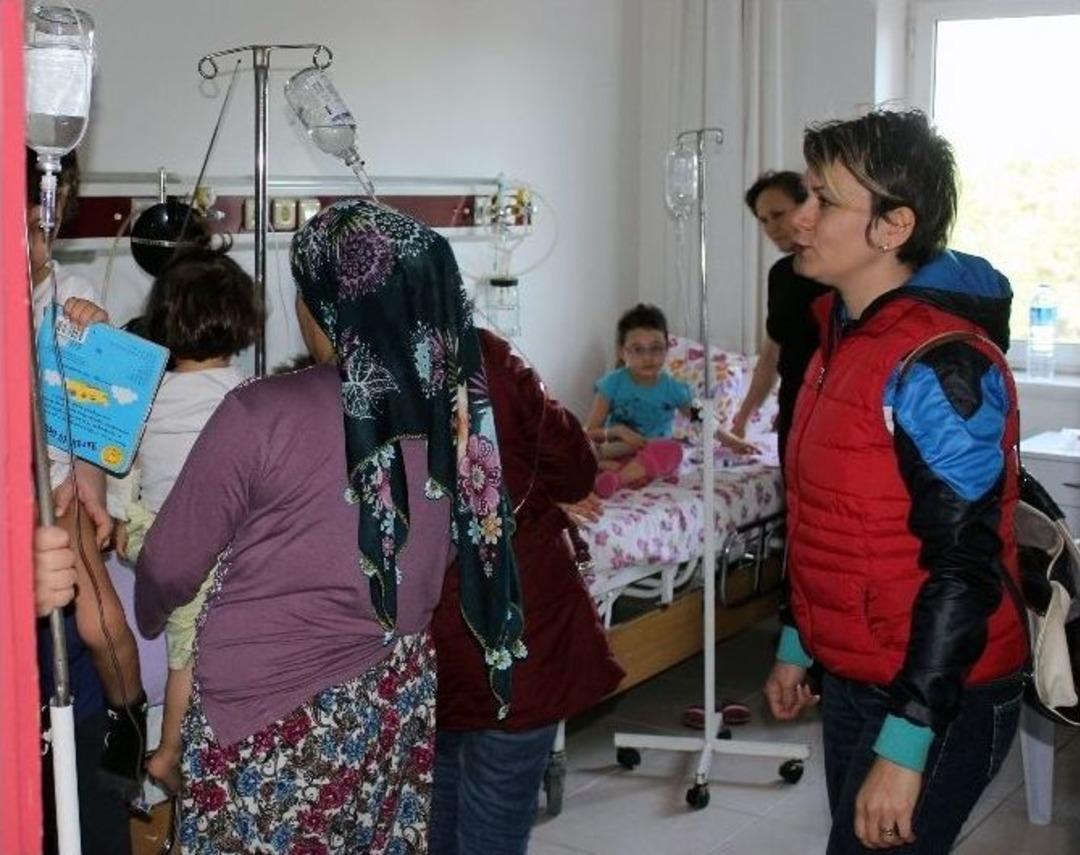 &ldquo;zeytin &Ccedil;ekirdekleri&rdquo;nden Moral Konseri