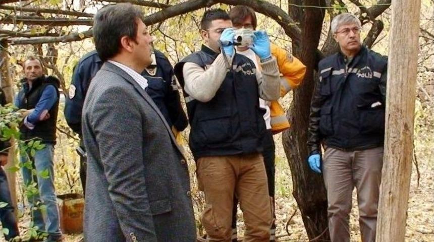 Evinde &Ouml;l&uuml; Bulundu