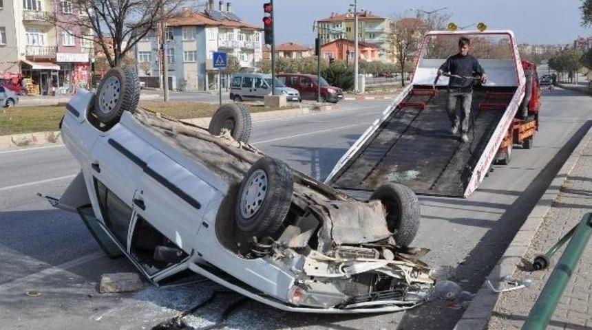 Otomobil Takla Attı: 1 Yaralı