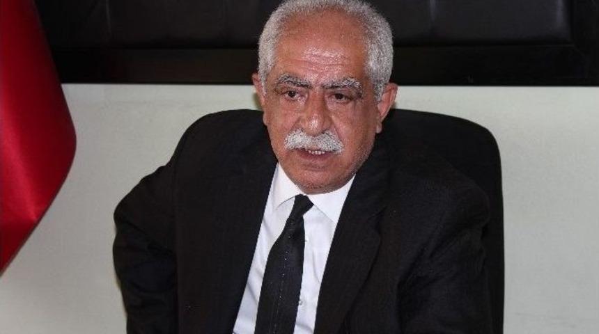 Elazığ&rsquo;daki Alevi Bektaşi Derneğinden Başbakan Ahmet Davutoğlu&rsquo;na Destek