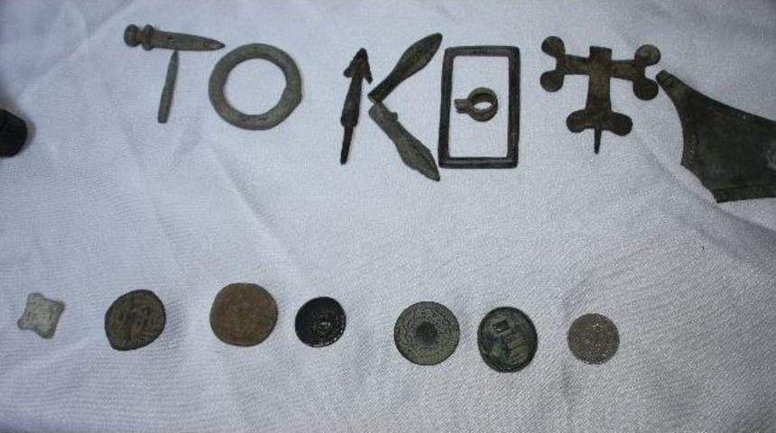 Tokat&rsquo;ta 118&rsquo;i Sikke, 134 Par&ccedil;a Tarihi Eser Ele Ge&ccedil;irildi
