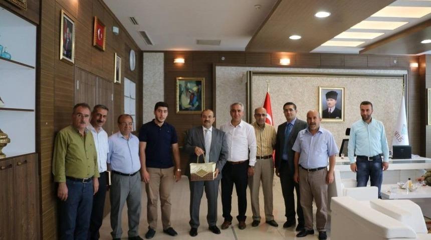 Esnaflardan Vali Ustaoğlu&rsquo;na Teşekk&uuml;r Ziyareti