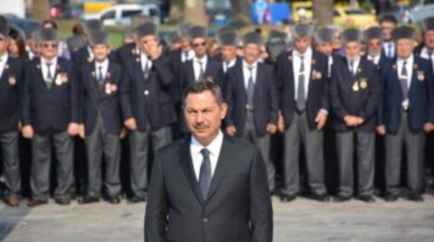 Başkan Uysal Gaziler G&uuml;n&uuml;&rsquo;n&uuml; Kutladı