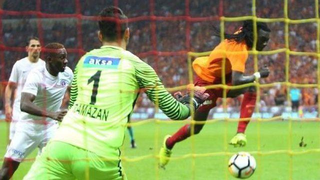 Gomis Beklentilerin Çok Üstünde