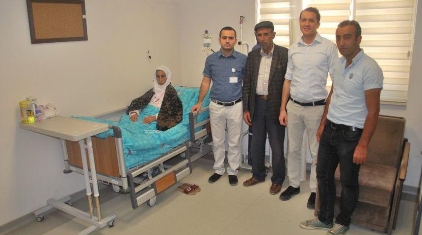 &Ouml;zalp Devlet Hastanesinde Bir İlk