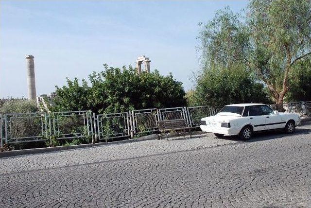 Alman Kazı Heyeti Tapınak Yolunun Trafiğe Kapatılmasını İstedi