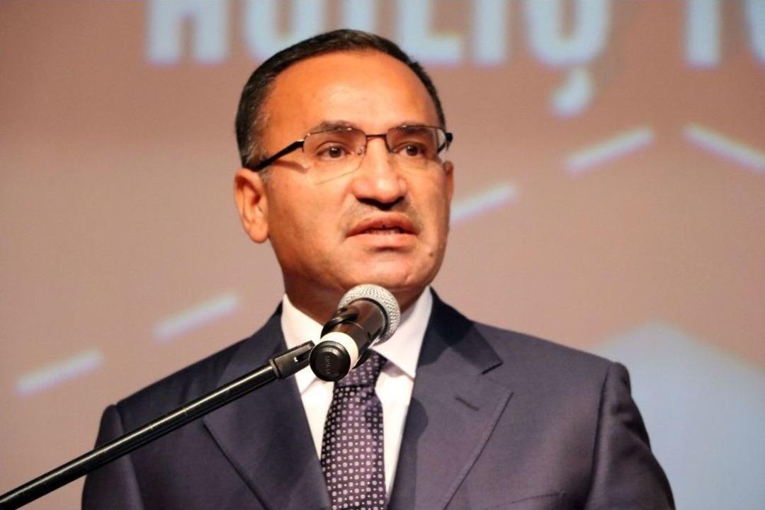 Bozdağ: "fet&ouml; Uyuşmuş Bir İnsan Tipi Ortaya &Ccedil;ıkardı"