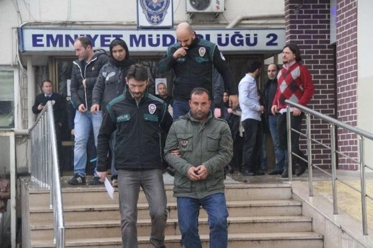 Bursa&rsquo;yı Lodos Ve Yağmur Vurdu