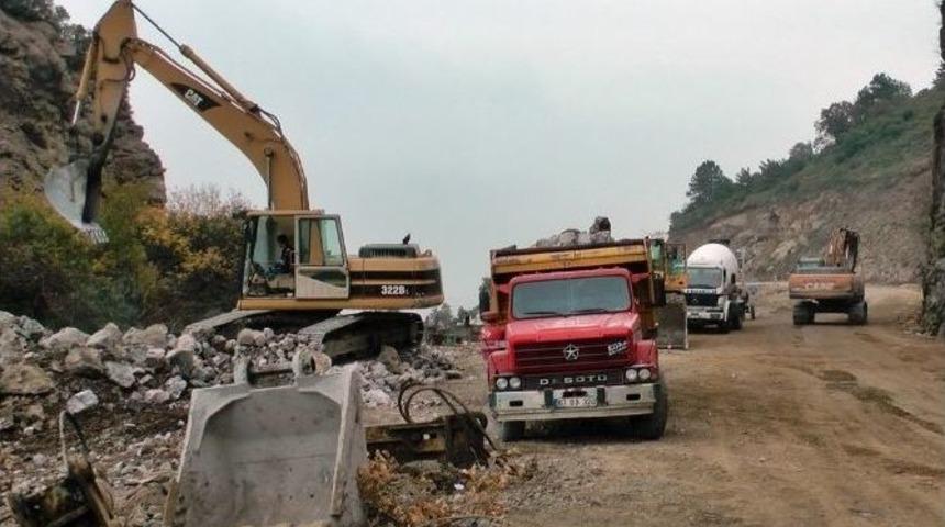 (&ouml;zel Haber) Sahil Yolu &ldquo;&ouml;l&uuml;m Yolu&rdquo; Olmaktan &Ccedil;ıkıyor