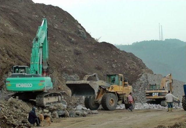 (özel Haber) Sahil Yolu “ölüm Yolu” Olmaktan Çıkıyor